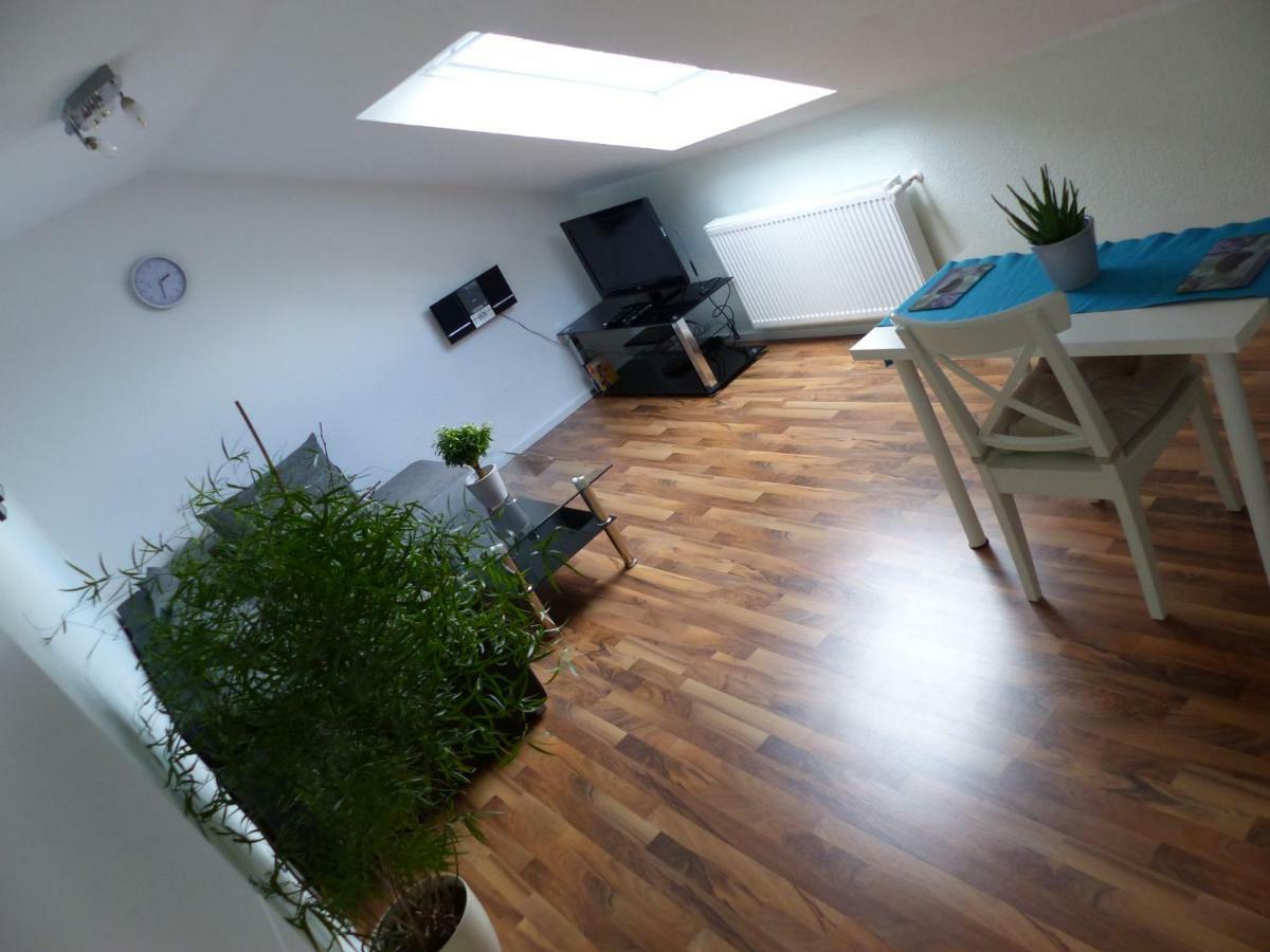 Schoene Komplette Ferienwohnung In Wesel Wesel  Exteriör bild